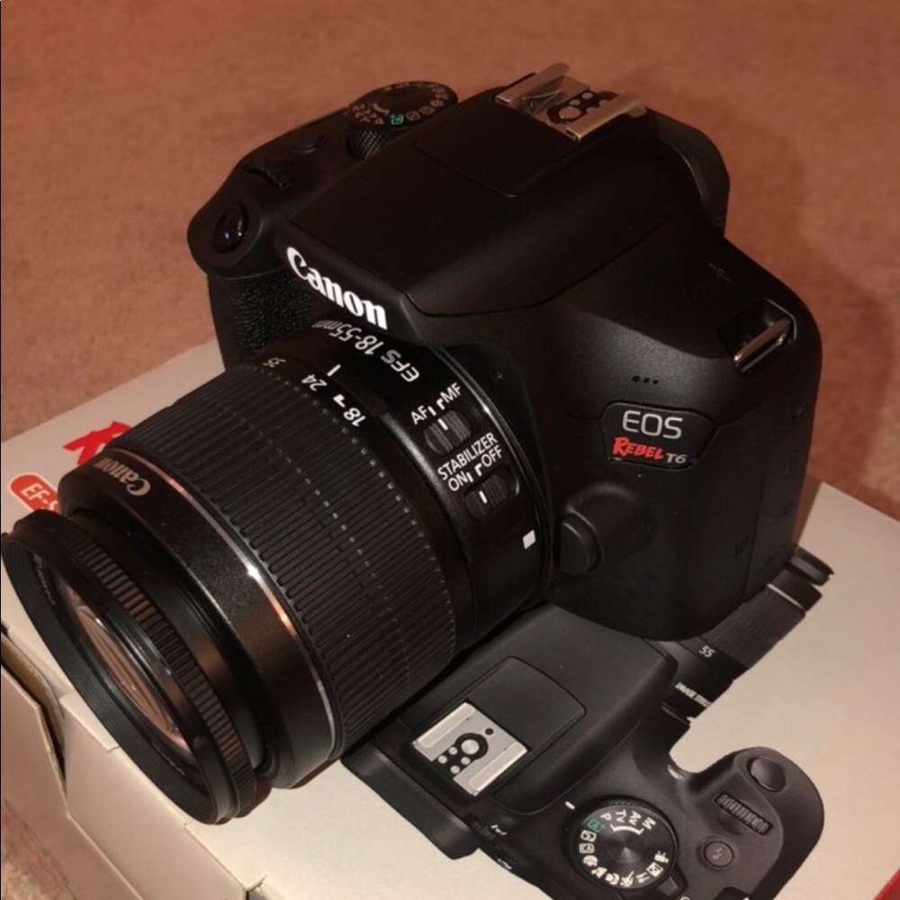 Canon Rebel T6 with bag - BRAND NEW
